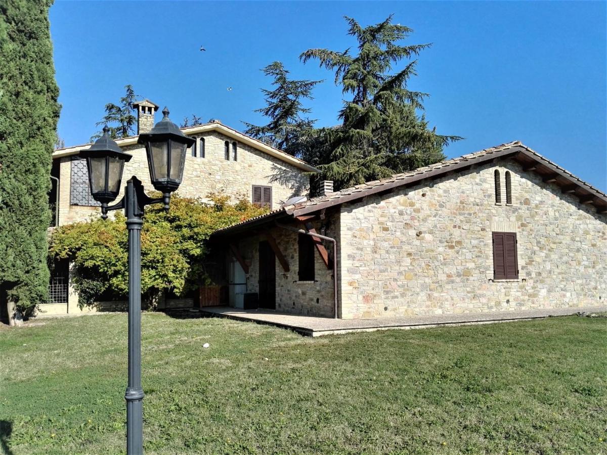 Villa Con Piscina Assisi Esterno foto