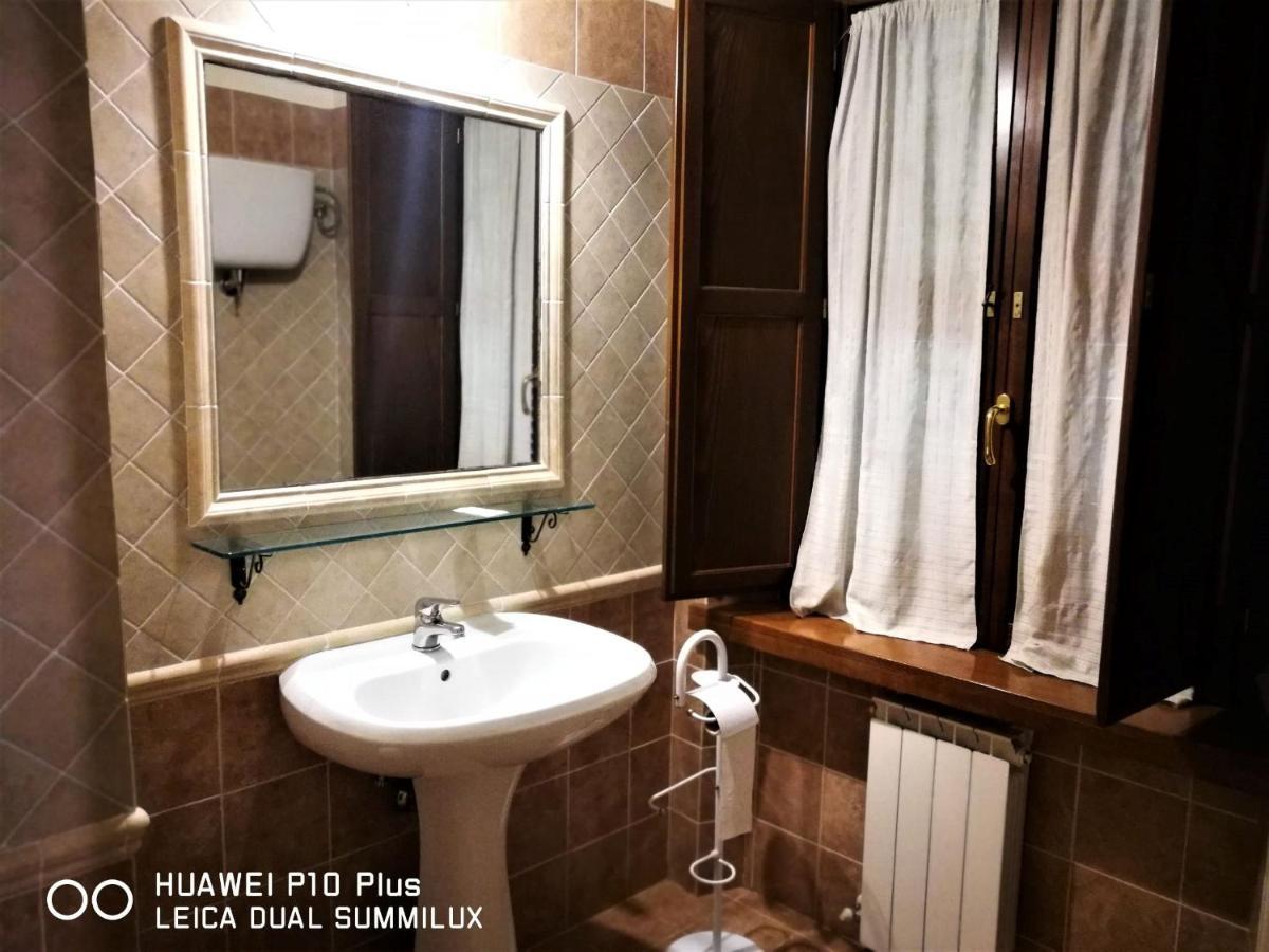 Villa Con Piscina Assisi Esterno foto